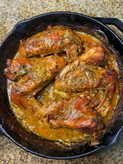 One Pan Smothered Turkey Wings Bake Turkey Wings Recipe, Turkey Wings Recipe, Smothered Turkey, Smothered Turkey Wings, Wings Recipe Baked, Turkey Leg Recipes, Smoked Turkey Wings, Baked Turkey Wings, Soul Food Recipes