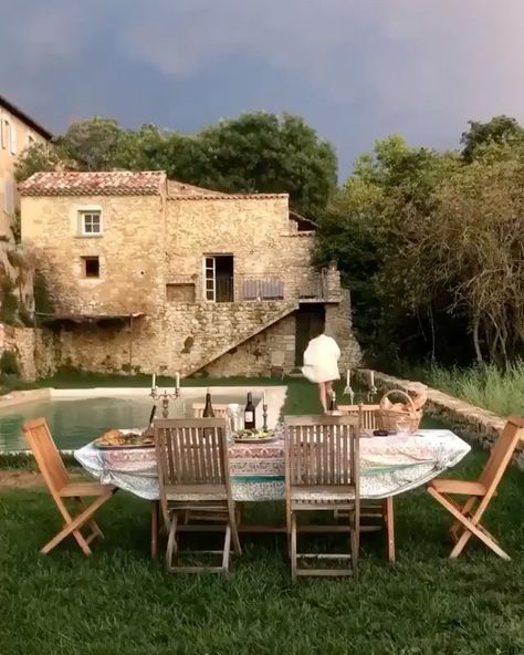 Casa Vintage, Song Of Style, Northern Italy, Beautiful Hotels, South Of France, Country Life, Future House, Hotels And Resorts, Luxury Travel