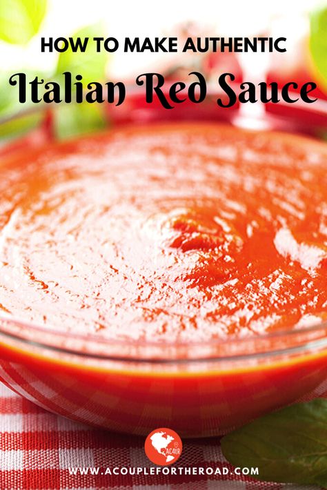 Red Gravy Recipe Italian, Italian Gravy Authentic, Sugo Sauce Recipe, Best Italian Tomato Sauce Recipe, Italian Red Sauce Recipe, Sunday Sauce Recipe, Italian Sunday Gravy, Mario Food, Italian Red Sauce