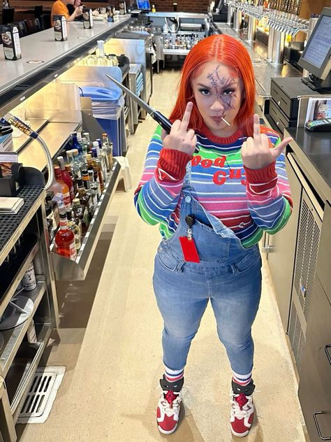 Cute Chucky Costume, Funny Female Costumes, Chucky Costume Black Women, Chucky Female Costume, Seed Of Chucky Costume, Chucky Couple Costume, Chucky Girl Costume, Chucky Makeup Female, Chucky Costume Ideas