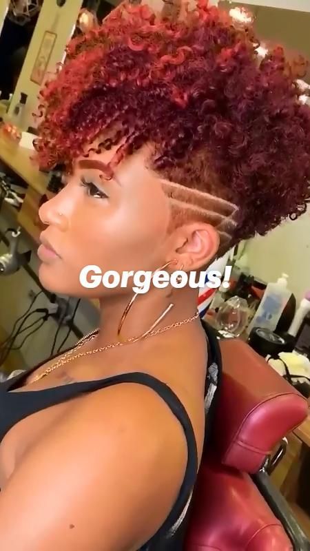 Bob Haircuts For Thick Hair, Natural Hair Haircuts, Short Hair Designs, Short Natural Curly Hair, Curly Haircut, Black Hair Short Cuts, Bob Haircuts For Fine Hair, Short Shaved Hairstyles, Shaved Side Hairstyles