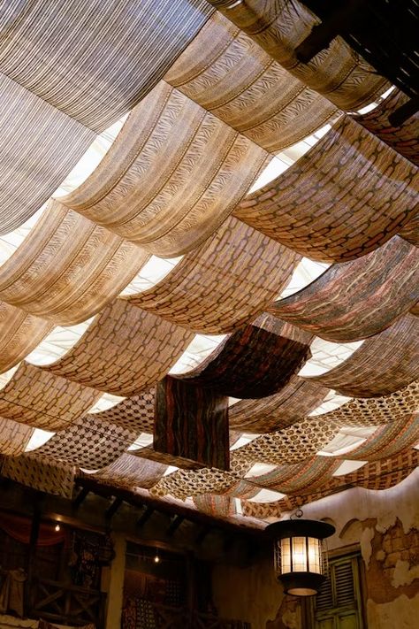 A room with a ceiling made of woven material photo – Free Usa Image on Unsplash Ceiling Ideas With Fabric, Stretch Fabric Ceiling, Woven Ceiling, Dream Hotel, Texture Background Hd, Wallpaper Website, Fabric Ceiling, Dream Hotels, Motion Lights