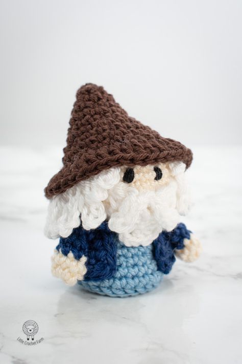 Mad Wizard mini amigurumi free pattern Mini Amigurumi Free Pattern, Mad Wizard, Mini Amigurumi Pattern, Beading Patterns Free Tutorials, Crochet Wizard, Cross Stitch Patterns Free Disney, Free Hand Embroidery Patterns, Printable Crochet Patterns, Crochet Farm