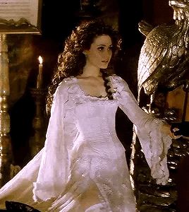 Phantom Of The Opera Emmy Rossum, The Phantom Of The Opera Christine, Christine Daae Costume Halloween, Emmy Rossum Phantom Of The Opera, Christine Phantom Of The Opera Costume, Phantom Of The Opera Gif, Christine Phantom Of The Opera, Phantom Of The Opera Christine, Phantom Costume