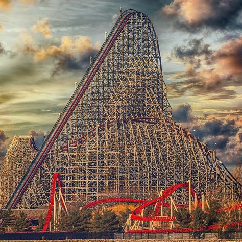 Roller Coaster Theme, Scary Roller Coasters, Crazy Roller Coaster, Best Roller Coasters, Cedar Point Amusement Park, Fair Rides, Planet Coaster, Europa Park, Theme Parks Rides