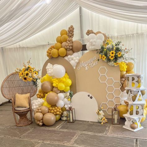 Sweet As Can Bee Themed Baby Shower Ideas – Cuddle Palette Bees Theme Party, Trending Baby Shower Themes 2024, Honey Party Theme, Honeycomb Baby Shower Ideas, Sweet As Honey Baby Shower Ideas, Parents To Bee Baby Shower Ideas, Baby Shower Ideas Bee Theme, Honey Bear Baby Shower Theme, Baby Shower Honey Bee Theme