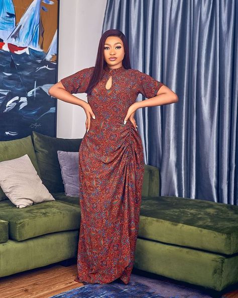 Simple Long Dress, Boubou Styles For Women, Kaftan Designs, Smart Dresses, African Maxi Dresses, Naija Fashion, Smart Dress, Classy Dress Outfits, Kitenge