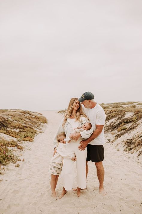 Family Beach Pictures With Newborn, Coronado Beach Family Photos, Beach Family Photos With Newborn, Beach Pictures With Newborn, Beach Newborn Family Photos, San Diego Family Photoshoot, Beach Family Photos Newborn, Beach Newborn Pictures, Neutral Beach Family Photos