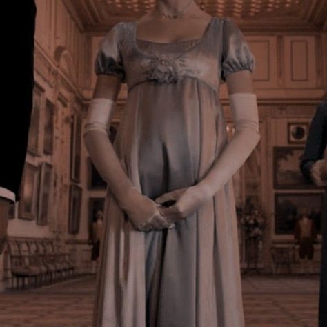 #wattpad #fanfiction Lady Alina Bridgerton is starting her first season with new husbands family but with Lady Whistledown keeping eyes on the entire ton she tries to navigate her new position and her feelings for her detached husband. How will she handle the stress and the rumors of her already broken marriage? And wh... 1800s Dresses, Gown Aesthetic, Already Broken, Lady Whistledown, Regency Gown, Regency Era Fashion, Daphne Dress, Broken Marriage, Royalty Aesthetic