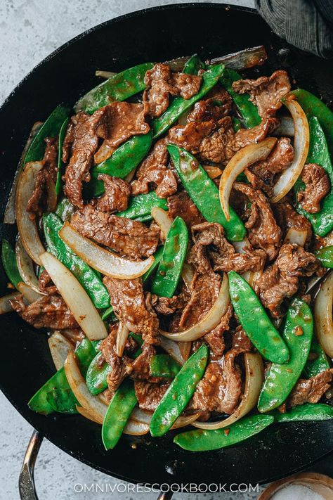 Beef with Snow Peas - Omnivore's Cookbook Beef With Snow Peas, Asian Recipes Beef, Asian Potluck, Snow Peas Recipe, Asian Dinner, Asian Beef, Weekday Dinner, Chinese Cooking Recipes, Takeout Food