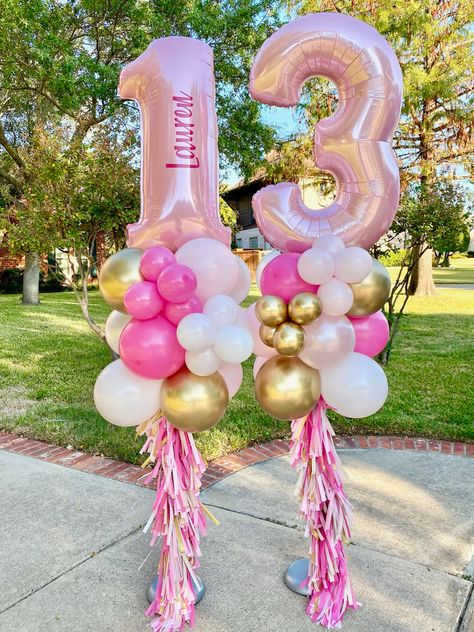 Lover Balloon Garland, Jumbo Balloon Decor, Balloon Garland With Number Balloon, 13 Birthday Balloon Ideas, Balloon Bouquet With Numbers, 11 Balloon Bouquet, 10 Balloon Bouquet, Diy Balloon Arrangements, 13th Birthday Balloon Ideas