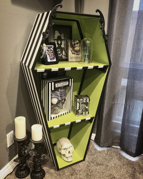 Beetlejuice themed coffin shelf #spooky home decor️💚🖤 Halloween Coffin Decoration, Coffin Decor, Coffin Shelf, Halloween Bedroom, Halloween Coffin, Beetle Juice, Gothic Furniture, Goth Home, Goth Home Decor