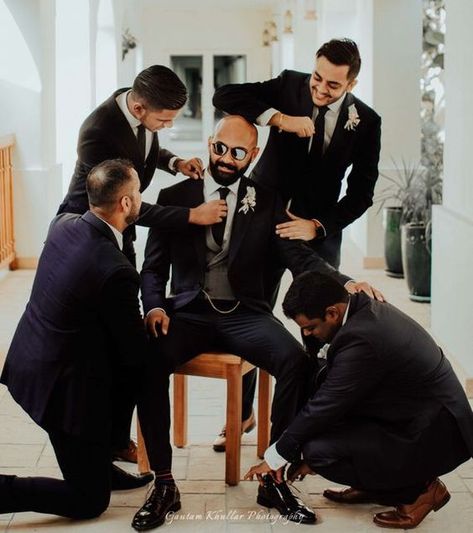 19 Groomsmen Photo Shoot Ideas That Are Fun & Crazy Groom And Groomsmen Getting Ready Photos, Groomsmen Photos Getting Ready, Groom Shoot, Groom Getting Ready Photos, Groomsmen Wedding Photos, Groomsmen Outfit, Groomsmen Pictures, Groomsmen Photography, Groomsmen Poses