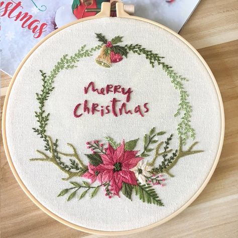 Pretty Embroidery Patterns, Modern Embroidery Kit, Embroidery Hoop Wall, Beginner Embroidery Kit, Embroidery Hoop Wall Art, Kit Christmas, Diy Embroidery Kit, Diy Broderie, Hand Embroidery Kit