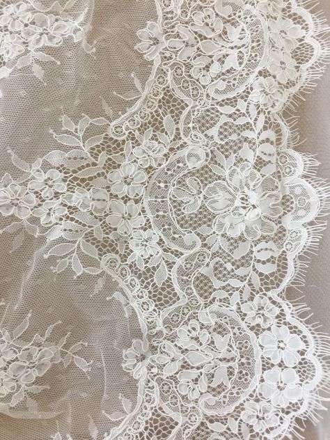 Lace Shrug, Fabric Cord, Lace Table Runners, Alencon Lace, Scalloped Trim, Antique Lace, Vintage Crafts, Lace Weddings, Lace Fashion