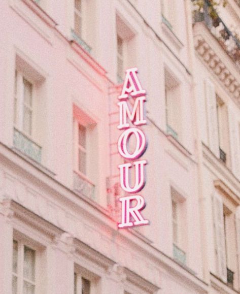 V É N E R A on Instagram: “#inspiration #parismonamour #paris” Aesthetic Pictures Of Paris, Cute Pink Aesthetic Pictures, French Pink Aesthetic, Photo Rose Pastel, Pink Aesthetic Photography, Light Pink Aesthetic Pictures, Baby Pink Asthetics, Aesthetic Pink Pics, Dirty Pink Aesthetic