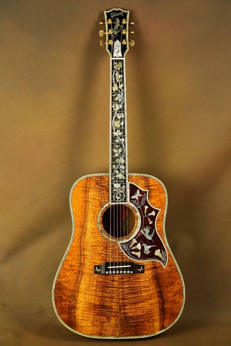 Gibson Guitars Acoustic, Custom Acoustic Guitars, Acoustic Guitar Photography, Acoustic Guitar For Sale, Guitar Inlay, Acoustic Guitar Case, Gibson Acoustic, Guitar Logo, Guitars Acoustic