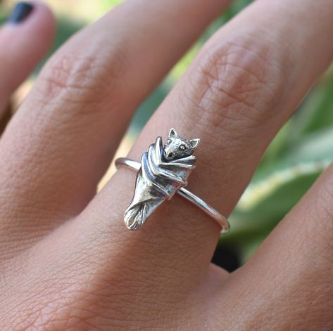 Halloween Rings, Jewelry Vampire, Bat Ring, Bat Jewelry, Halloween Ring, Jewelry Halloween, Wing Jewelry, All Hallows Eve, Vampire Bat