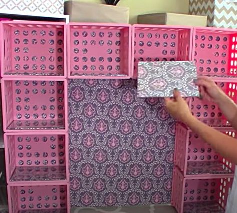 Vanity Hutch, Make A Vanity, Milk Crates Diy, Diy Hutch, Walmart Diy, Dollar Tree Diy Organization, Craft Room Organization Diy, Dollar Tree Organization, Dollar Store Diy Organization