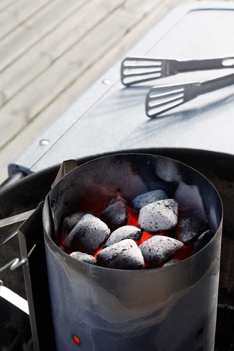 Charcoal grilling needs the right fuel setup for the best results. Learning exactly how much charcoal to use for your barbecue grill is the best place to start. Find out everything you need to know about lump charcoal methods to take your grilled food to the next level. #bbq #barbecue #grill #grilling #charcoal #guide Bbq Techniques, Charcoal Chimney, Charcoal Grilling, Bbq Grill Smoker, Lump Charcoal, Charcoal Briquettes, Best Charcoal, Grill Parts, Cook Off