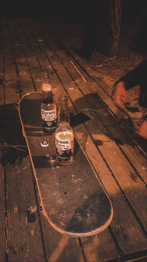 #skate #beer #night #aesthetic Cheap Beer Aesthetic, Bootlegger Aesthetic, Modelo Beer Aesthetic, Jeff Core Aesthetic, Beer Night Aesthetic, Beer Cans Aesthetic, Beer With Friends Night, Beers Aesthetic, Beer Aesthetic Drinking