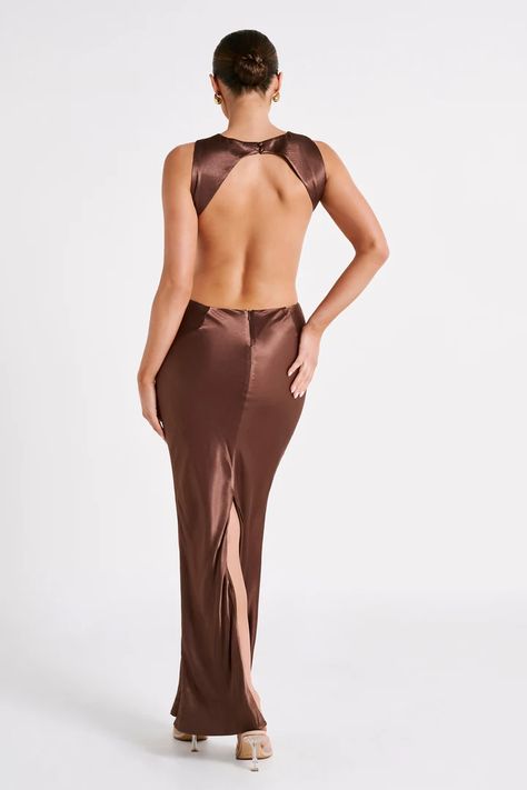 Brown Bridesmaid Dresses, Cut Out Maxi Dress, Halter Midi Dress, Maxi Tank Dress, Trending Styles, Online Dress Shopping, Formal Outfit, Sleeveless Maxi Dress, Birthday Dresses