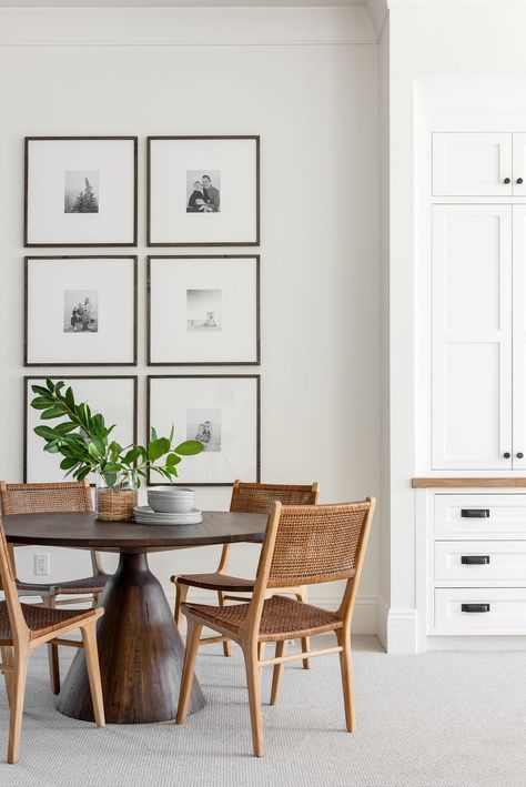 4 Ways to Fill A Big Blank Wall - Studio McGee Transitional Dining Room Decor, Transitional Dining Room, Game Room Family, Hang Art, Ideas Hogar, Hus Inspiration, Dining Nook, Studio Mcgee, Dining Room Inspiration