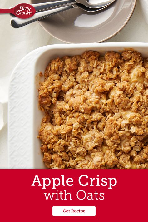 Made from scratch is easier than you think! Toss apple pieces with cinnamon, sugar, and a little Gold Medal all-purpose flour to help create the right texture, then top with a simple streusel mixture. It’s a perfect recipe for new and experienced bakers alike, and a delicious way to celebrate fall. Betty Crocker Apple Crisp, Apple Crisp With Oats, Delicious Apple Crisp, Apple Crisp No Oats, Apple Crisp Recipe, Apple Cookies, Apple Crisp Recipes, Crisp Recipe, Dump Cake