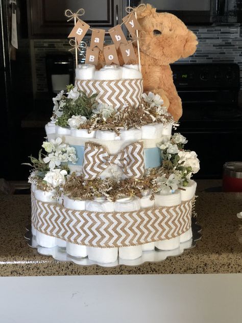 Nappy Cake Ideas Diy Boy, Baby Boy Diaper Cake Ideas Diy, Diaper Cake Ideas For Boys, Bear Diaper Cakes For Baby Boy, Dipper Cakes Diy, Baby Boy Diaper Cake Ideas, Unique Diaper Cakes For Boys, Boy Diaper Cake Ideas, Creative Diaper Cakes