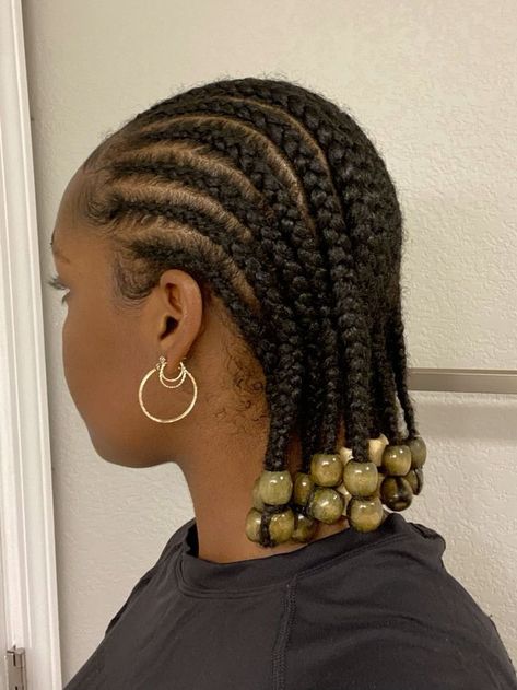 Simple Braids For 4c Hair, Cornrow Beads Hairstyles, Natural Cornrows With Beads, Short Natural Cornrow Hairstyles, Simple Natural Braided Hairstyles, Short Cornrow Hairstyles With Beads, Bob Braids Hairstyles With Beads, Short Straight Back Cornrows With Beads, 4c Hair Cornrows