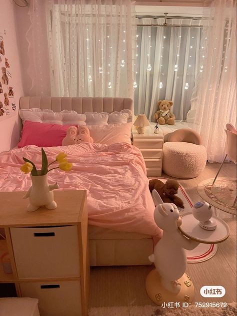 bedroom inspo / white room / aesthetic room / pink room / minimalist room Room Minimalist, تصميم للمنزل العصري, Pinterest Room Decor, Study Room Decor, Aesthetic Decor, Redecorate Bedroom, Cozy Room Decor, Minimalist Room, Pink Collection