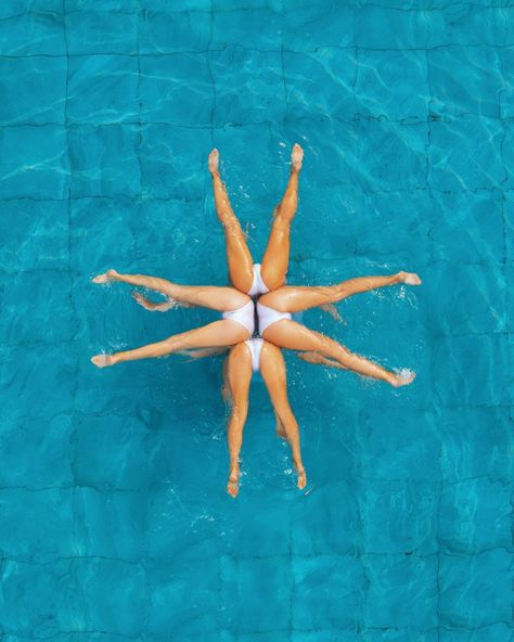 Swimming Pictures, Real Life Mermaids, Trip Photography, Nature Trip, Adventure Life, Synchronized Swimming, Girl In Water, Life Nature, Water Photography