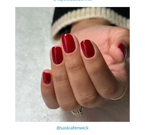 Short Red Nails, Oval Acrylic Nails, Colored Nail Tips, Back To School Nails, Colorful Nails, Nails Colors, School Nails, Nail Art Ombre, Red Nail Designs