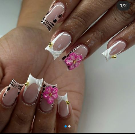 Nail ideas and inspo Nail Inspo Flower, Nail Inspo Square, Square Nail Ideas, Square Nail, Flower Nail, 15th Birthday, Summer Nail, Square Nails, Flower Nails