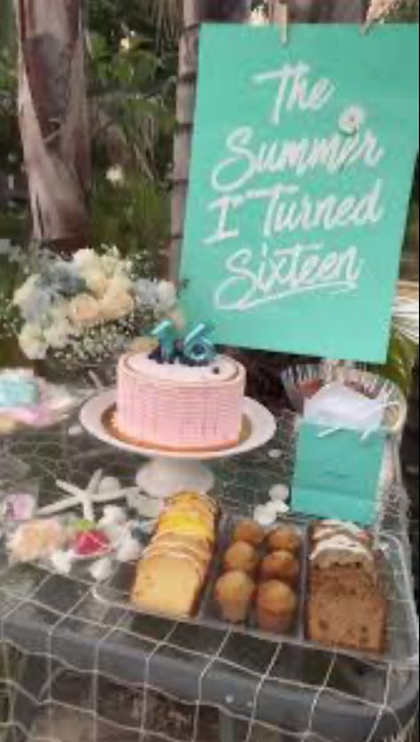 Beach Sweet 16 Party Ideas, The Summer I Turned 16 Party, Beachy Bday Party, Beach Theme Sweet 16 Ideas, The Summer I Turned Pretty Birthday Cake, Summer I Turned Pretty Birthday Party, Beach Themed Sweet 16, The Summer I Turned Pretty Birthday Party, Tsitp Party Theme