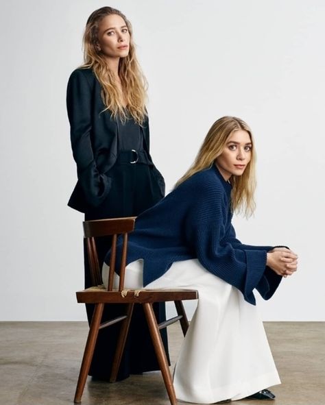 The anatomy of modest fashion - LOOQAL Style Icons Inspiration, Style Icons Women, Casual Chic Outfits, Mary Kate Ashley, Olsen Twins, Mary Kate Olsen, Ashley Olsen, Mary Kate, Casual Chic Outfit