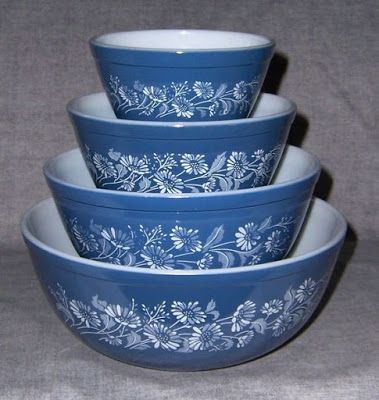 Vintage Pyrex Patterns, Pyrex Vintage Rare, Vintage Pyrex Dishes, Rare Pyrex, Pyrex Patterns, Vintage Pyrex Bowls, Pyrex Collection, Vintage Cookware, Vintage Dishware