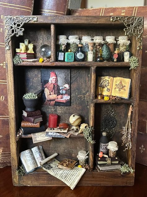 Dollhouse Miniature Thematic Library bewitched OOAK - Etsy Booknook Ideas, Mini Apothecary, Halloween Minis, Halloween Diorama, Witch Crafts, Fairy Stuff, Bookcase Diy, Miniature Scenes, Mini Furniture