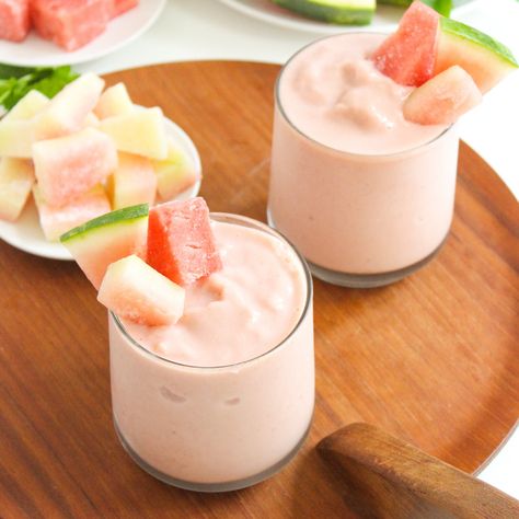 Watermelon Rind Smoothie - fANNEtastic food Watermelon Rind Pickles, Watermelon Rind Recipes, Quick Meal Ideas, Pickled Watermelon Rind, Sweet Potato Smoothie, Spirulina Smoothie, Watermelon Smoothie, Coconut Milk Smoothie, Tofu Curry