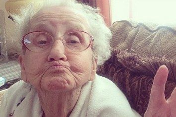 19 Signs You’re A Grandma Stuck In The Body Of A Twentysomething Photo Sharing App, Best Selfies, Duck Face, Old People, New Instagram, Digimon, Affiliate Marketing, Photo Sharing, Humor