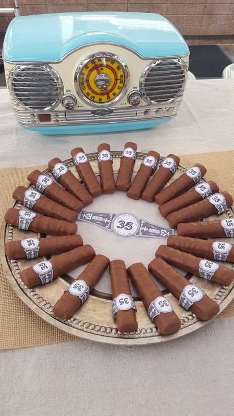 Havana Nights Party Desserts, Cuban Theme 40th Birthday, Casablanca Party Theme Decor, Twix Cigars Party Ideas, Cuba Birthday Party Theme, Havana Night Birthday Party, A Night In Havana Theme Parties, Cuban Themed Cake, Havana Nights Party Food Ideas