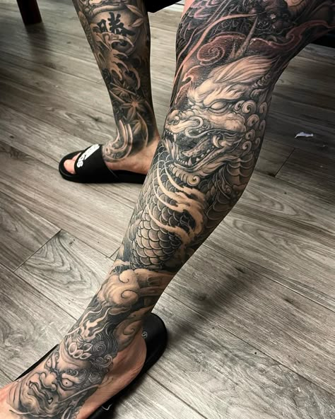 Japanese Leg Sleeve Tattoo Men, Japanese Leg Tattoo Design, Full Leg Tattoo Men, Dragon Leg Tattoo, Japanese Leg Sleeve, Dragon Tattoo Leg, Tattoo Japonais, Calf Sleeve Tattoo, Dragon Thigh Tattoo