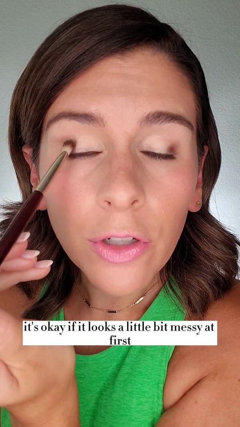 Simple Daytime... - Kate Talbert: Makeup Made Simple Easy Daytime Eye Makeup, Simple Daytime Makeup, Kate Talbert Make Up, Daytime Eyeshadow Looks, Quick Eyeshadow Looks, Daytime Makeup Tutorial, Easy Eyeshadow For Beginners, Daytime Eyeshadow, Subtle Eyeshadow