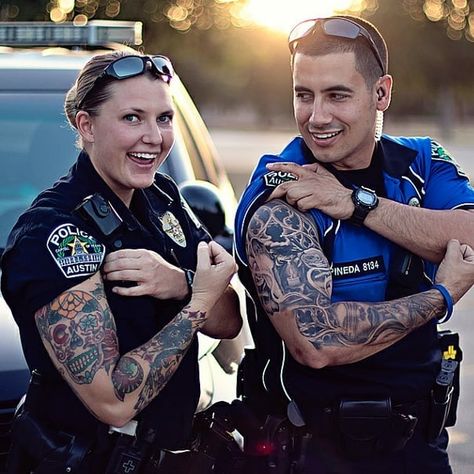 Tattoo Lovers on Instagram: “Shout out to the Austin Police Department! 💉🚔They hire officers with tattoos if they're qualified.” Police Officer Tattoo, Police Tattoo, Police Family, Police Lives Matter, Heart Touching Story, Police Life, State Trooper, Blue Lives, Do What You Want