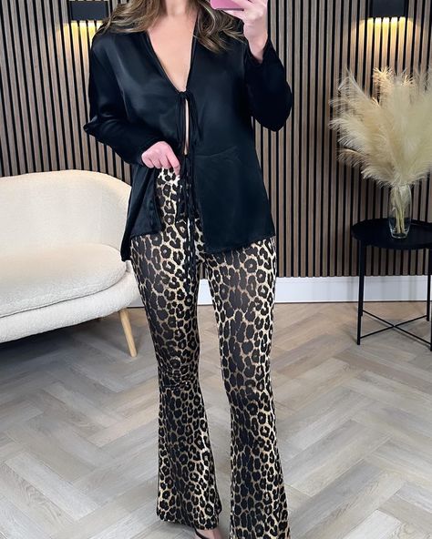 NEW DROP COMING @ 8pm 🔔 I don’t think we’ve ever received so many DM’s asking for a link for trousers/ when are these going to be released as we have about these leopard print flares we had on stories earlier 🤭👀🤎 safe to say, we think they’ll fly out! 💨 Printed Trousers Outfit, Flares Outfit, Statement Pants, Trouser Outfit, Flared Trousers, Black Animals, Black Sequin Dress, Printed Trousers, Weekend Outfit