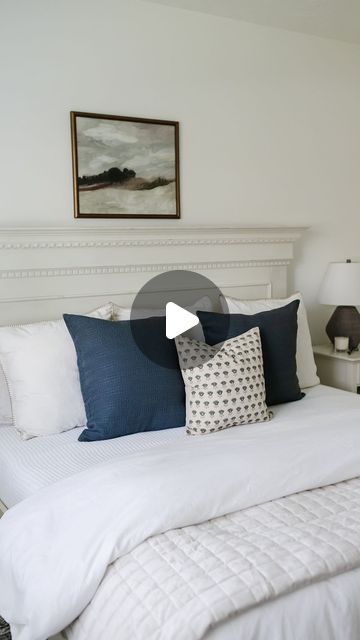 Kaari Sommer on Instagram: "5 simple steps to a magazine-worthy bed 🛏️✨ 
1. sheet set
2. bed blanket
3. duvet cover & insert
4. quilt set
5. throw pillows

For more details & to shop this Amazon bedding, comment MORE and get a link sent straight to your DM inbox *or* click the link in my bio to shop my Amazon storefront❤️. 
.
.
.
#bedroominspiration #bedroominspo #bedroomideas #bedding #amazonhomefinds #beddingstyle" Modern Bedding Set Ideas, Bed Setting Ideas, Bed Cover Ideas, Throw Blanket On Bed, Bright Bedrooms, Decorate House, Amazon Bedding, Folding Hacks, Modern Bed Set