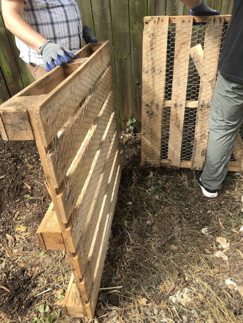 Making A Compost Bin From Pallets, Compost Bin Plans Diy, Compost Heap Diy, Diy Manure Compost Bin, Compost Bin With Pallets, Compost Bin From Pallets, Compost Bins From Pallets, Allotment Compost Bin, Cheap Compost Bin Easy Diy