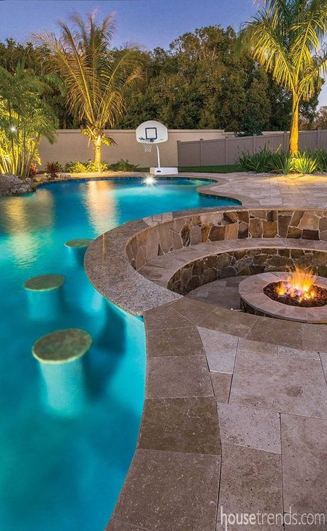 Luxury Pools Backyard, Oberirdische Pools, Sunken Fire Pits, Moderne Pools, Dream Backyard Pool, Luxury Swimming Pools, Swim Up Bar, Backyard Pools, Luxury Pools