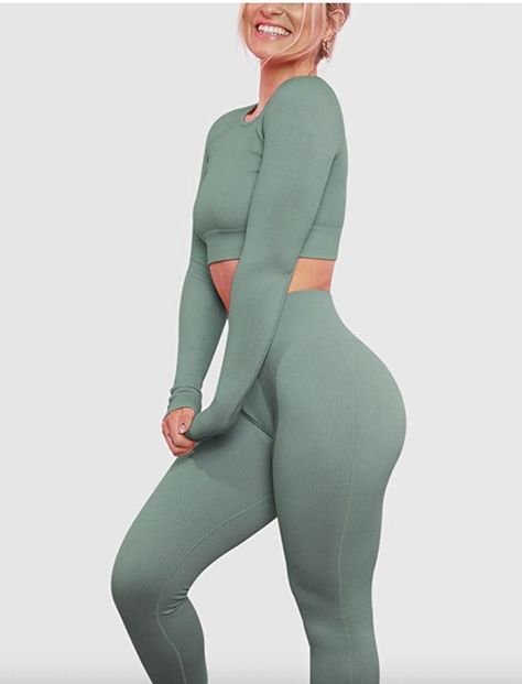 Cute, comfy green workout 2 piece set. #fitness #Workout #yoga #workoutset #greenworkoutset #winter #gym #bodygoals Gym Workout Wear, Green Two Piece, Womens Workout, Yoga Outfits, Women Workout, Workout Fits, Workout Attire, High Waist Leggings, Workout Sets