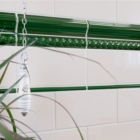 Green Victorian style border tiles Dado Tiles, Art Nouveau Bathroom, Edwardian Bathroom, Green Pencil, Bathroom Oasis, Kitchen Mood Board, White Wall Tiles, House Bathrooms, Border Tiles